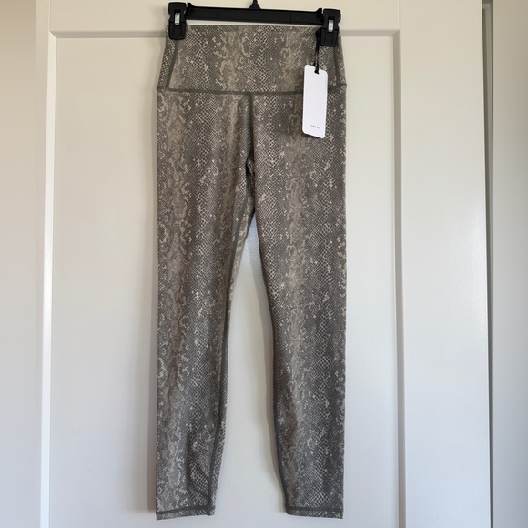 Varley Pants - NWT Varley 25in leggings - size S